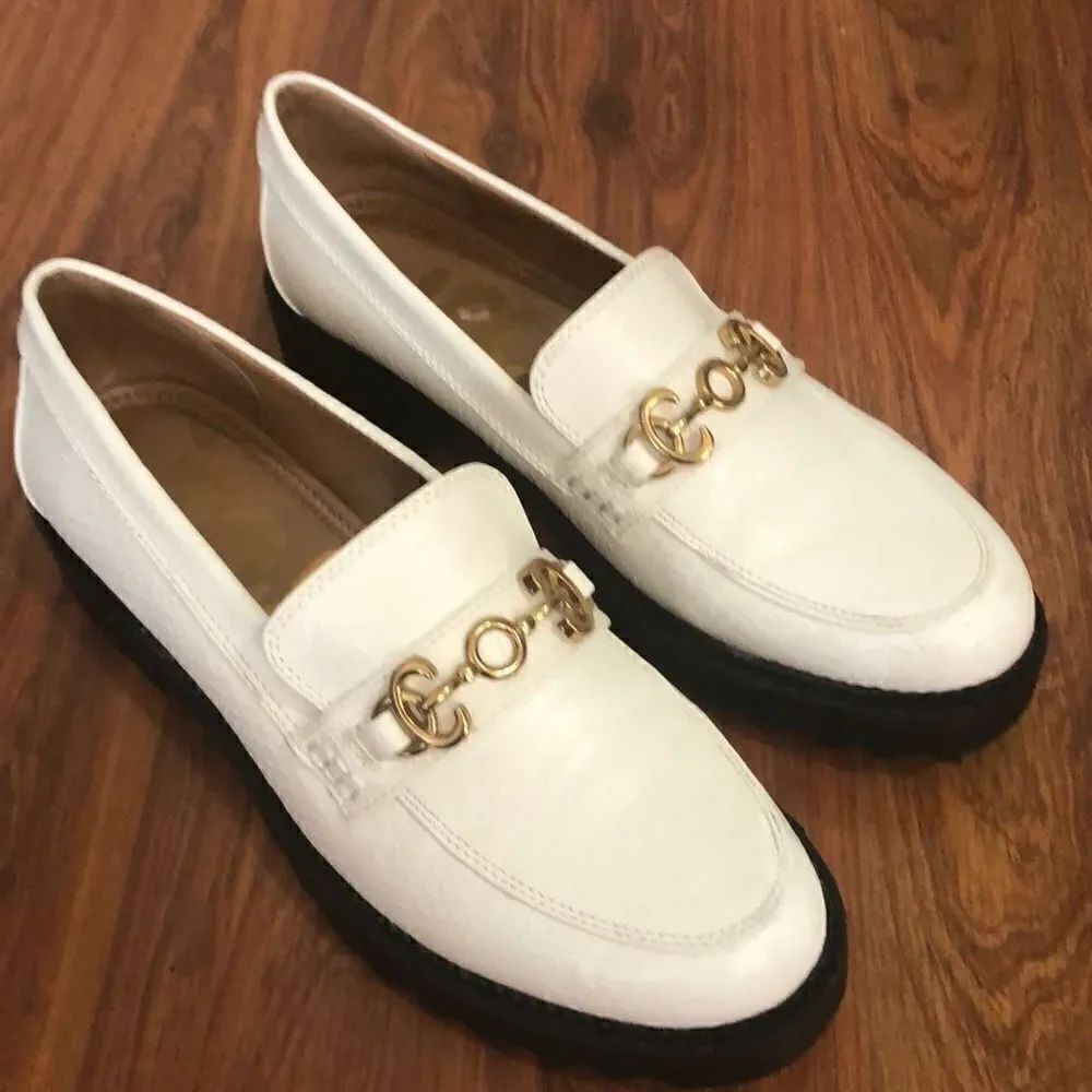 Circus Sam Edelman White loafer with gold hardware black chunky heel size 8.5.